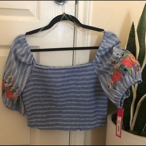 Floral Puff Sleeve Crop Top (New w/ tags)